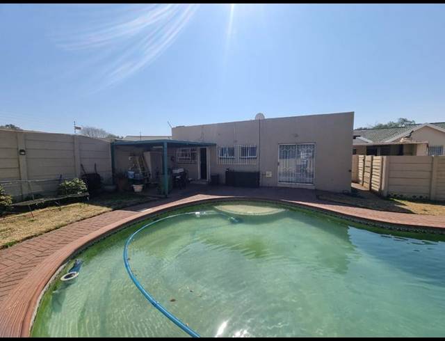 2 BEDROOM HOUSE FOR SALE IN BRACKENDOWNS